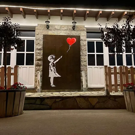 Gulpiyuri Llanes Hostel