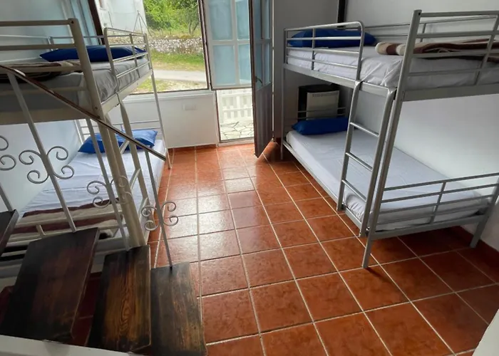 Gulpiyuri Llanes Villahormes